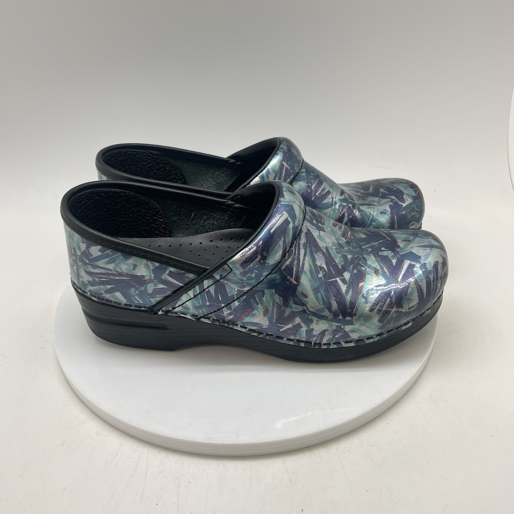Dansko Clogs Womens 39 EU 9 US Painted Patent Leather Blue Nursing Shoes Floral